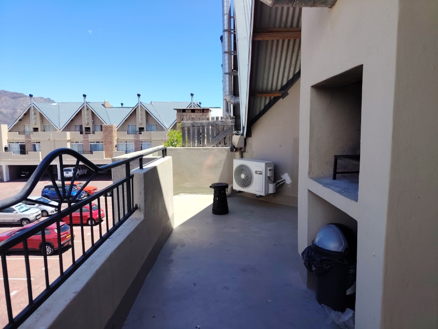 1 Bedroom Property for Sale in Whispering Pines Western Cape